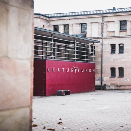 Kulturforum Fürth mit modernem Eingangsbereich